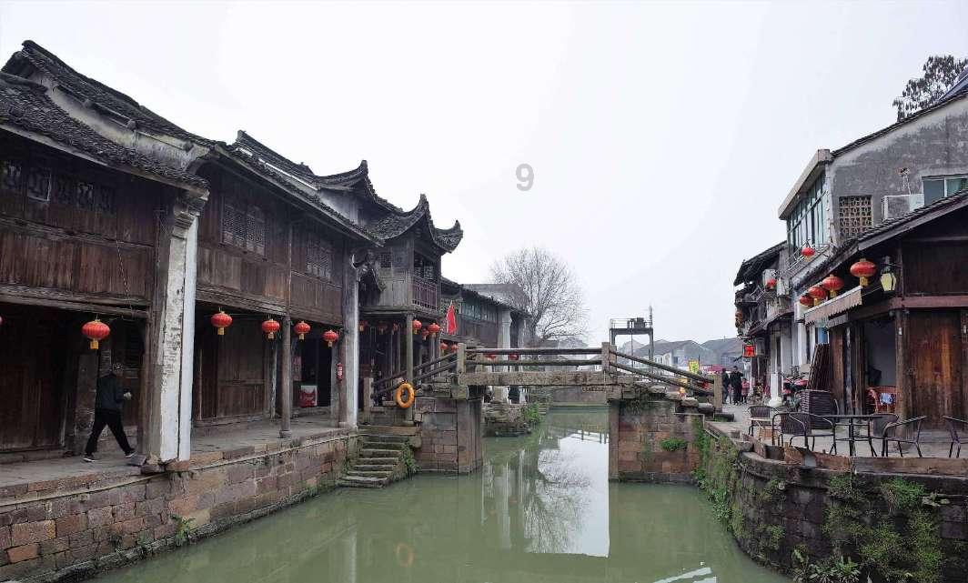 从小就爱吃的豆腐盒子，个个薄皮大馅、不用发面，比韭菜盒子还香